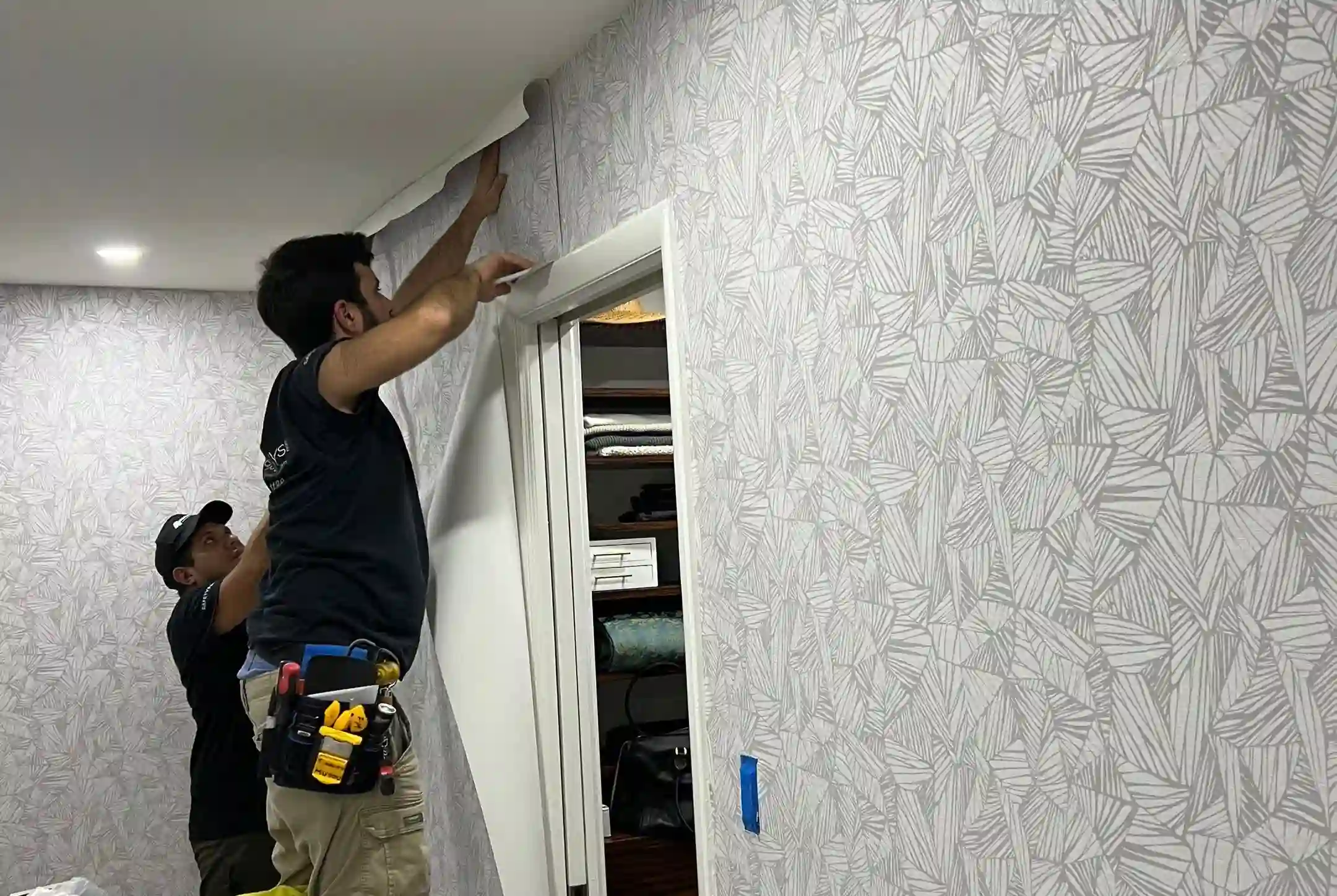 Wallpaper installation service in Fort Worth, TX
