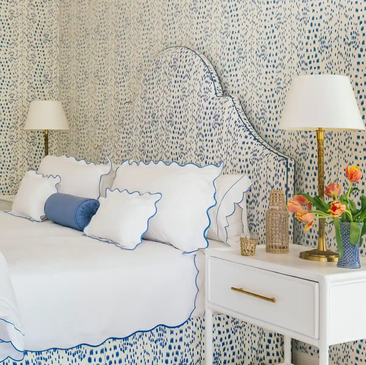 Professional wallpaper installation in Dallas, TX by Pro Wallpaper Hanger